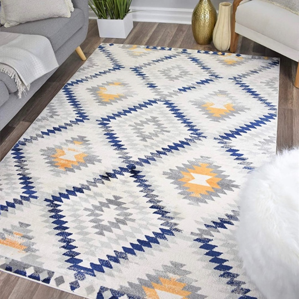 COSMOLIVING by Cosmopolitan 8x10 Area Rug, NWT